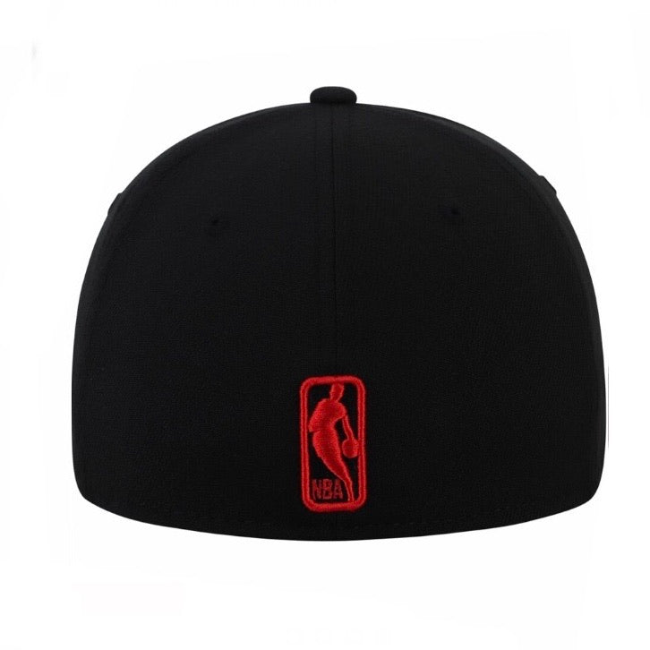 Toronto Raptors Team Classic Black/Red Ball 39Thirty FlexFit Hat - Pro League Sports Collectibles Inc.