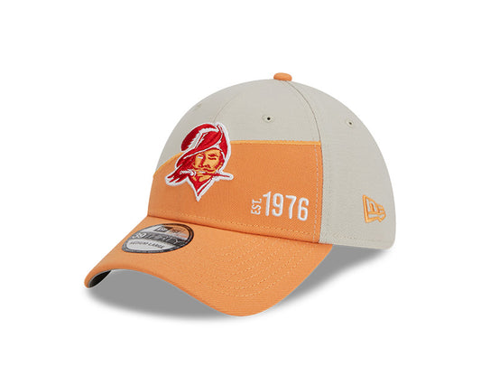 Tampa Bay Buccaneers New Era 2023 Historic Sideline 39THIRTY Flex Hat - Cream/Yellow - Pro League Sports Collectibles Inc.