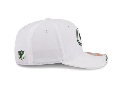 Green Bay Packers New Era 9SEVENTY 2026 Sideline Adjustable Hat - White