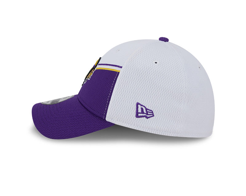 Minnesota Vikings New Era 2023 Sideline 39THIRTY Flex Hat - White/Purple - Pro League Sports Collectibles Inc.