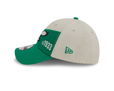 Philadelphia Eagles New Era 2023 Historic Sideline 39THIRTY Flex Hat - Cream/Green - Pro League Sports Collectibles Inc.
