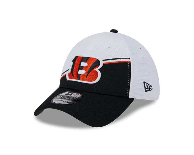 Cincinnati Bengals New Era 2023 Sideline 39THIRTY Flex Hat - White/Black - Pro League Sports Collectibles Inc.