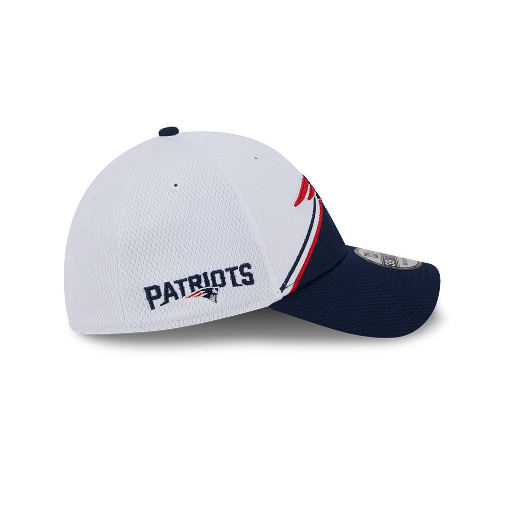 New England Patriots New Era 2023 Sideline 39THIRTY Flex Hat - White/Navy - Pro League Sports Collectibles Inc.