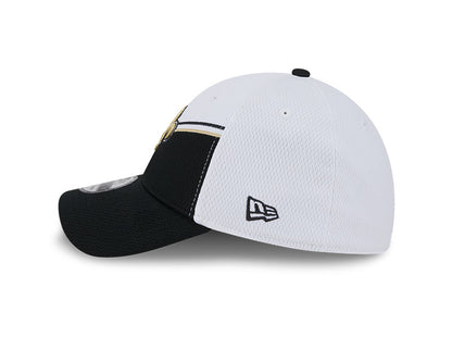 New Orleans Saints New Era 2023 Sideline 39THIRTY Flex Hat - White/Black - Pro League Sports Collectibles Inc.