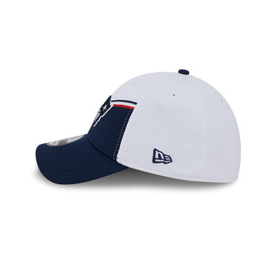 New England Patriots New Era 2023 Sideline 39THIRTY Flex Hat - White/Navy - Pro League Sports Collectibles Inc.