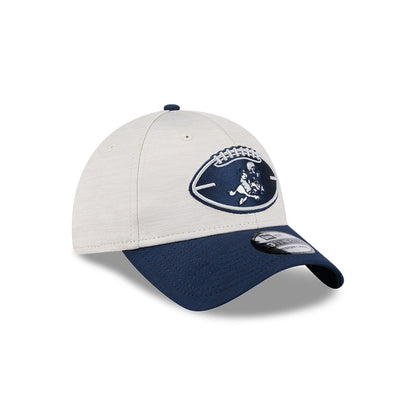 Dallas Cowboys New Era 2024 Sideline Historic 39THIRTY Flex Hat - Stone/ Navy - Pro League Sports Collectibles Inc.