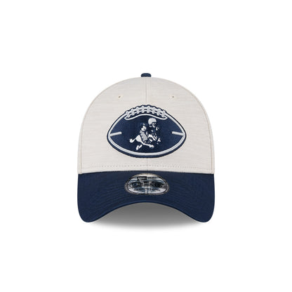 Dallas Cowboys New Era 2024 Sideline Historic 39THIRTY Flex Hat - Stone/ Navy - Pro League Sports Collectibles Inc.