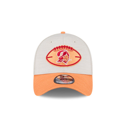 Tampa Bay Buccaneers New Era 2024 Sideline Historic 39THIRTY Flex Hat - Stone/ Orange - Pro League Sports Collectibles Inc.