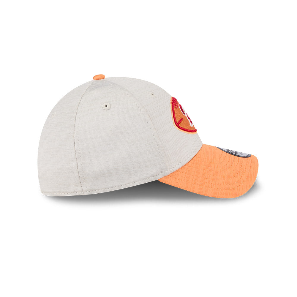 Tampa Bay Buccaneers New Era 2024 Sideline Historic 39THIRTY Flex Hat - Stone/ Orange - Pro League Sports Collectibles Inc.