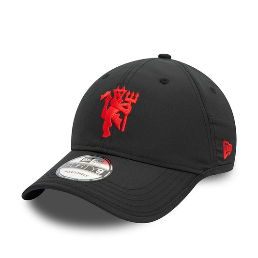 Manchester United New Era Black / Red 9FORTY Adjustable Hat