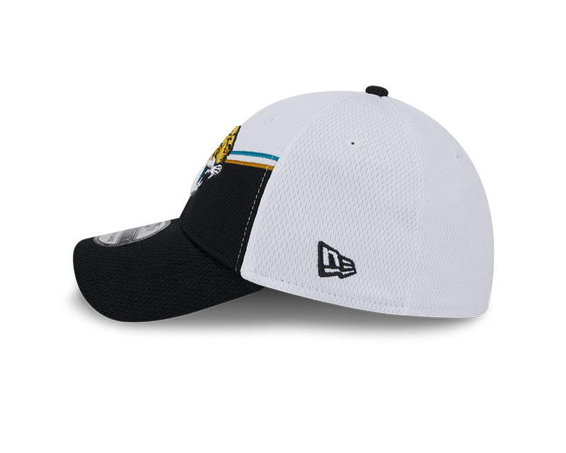 Jacksonville Jaguars New Era 2023 Sideline 39THIRTY Flex Hat - White/Black - Pro League Sports Collectibles Inc.