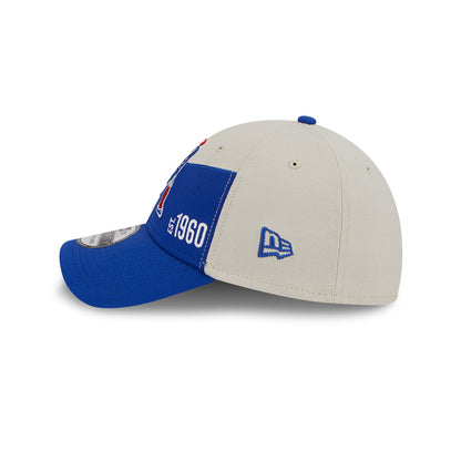 New England Patriots New Era 2023 Historic Sideline 39THIRTY Flex Hat - Cream/Royal - Pro League Sports Collectibles Inc.