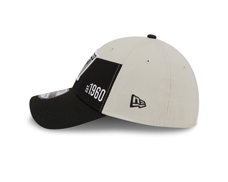 Las Vegas Raiders New Era 2023 Historic Sideline 39THIRTY Flex Hat - Cream/Black - Pro League Sports Collectibles Inc.