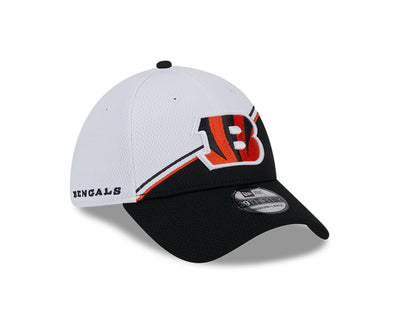 Cincinnati Bengals New Era 2023 Sideline 39THIRTY Flex Hat - White/Black - Pro League Sports Collectibles Inc.