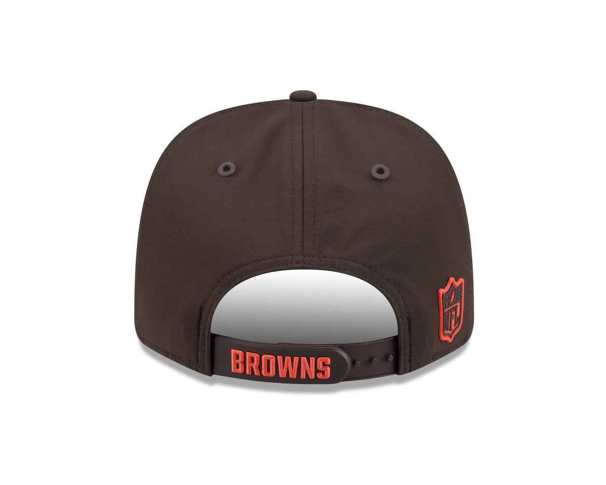 Cleveland Browns OTC New Era 9SEVENTY 2026 Sideline Adjustable Hat - Brown