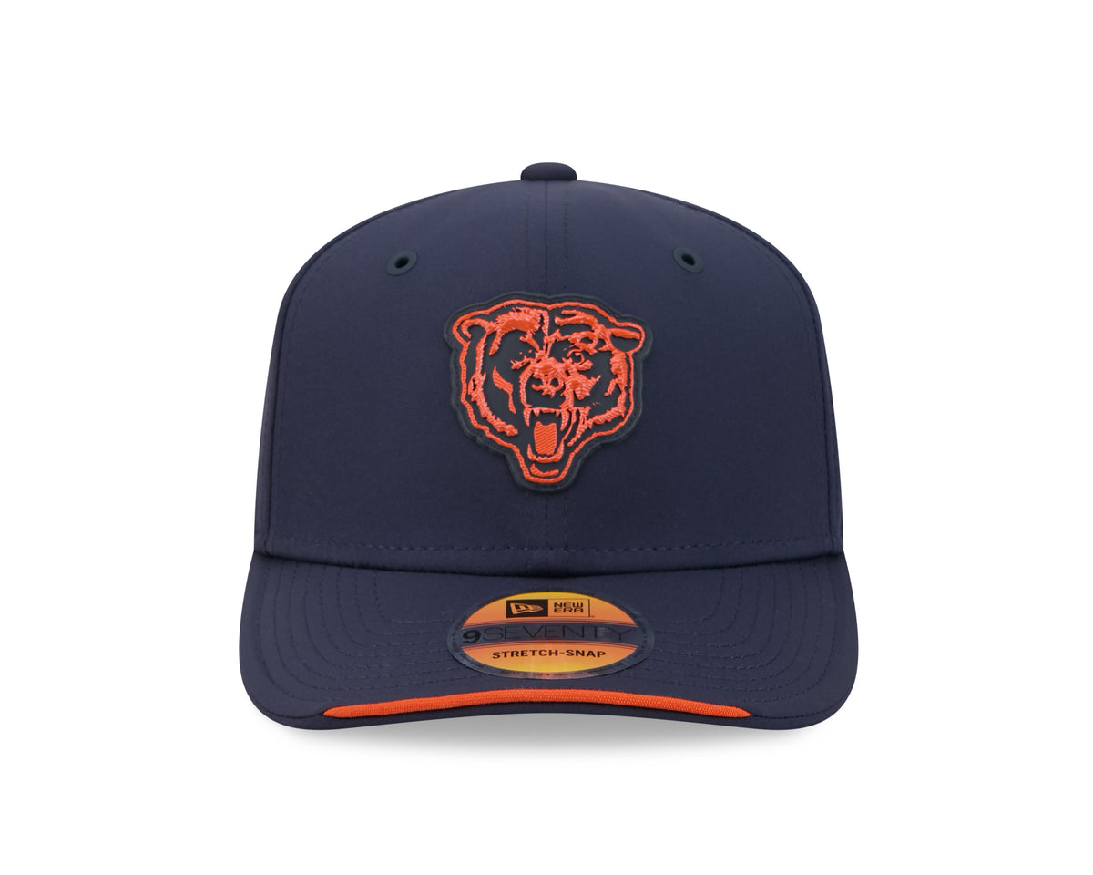Chicago Bears New Era 9SEVENTY 2026 Sideline Adjustable Hat - Navy
