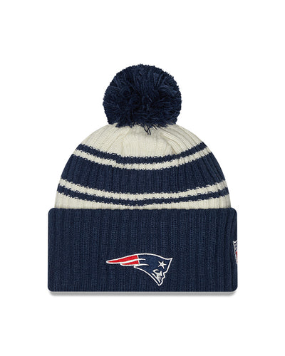 New England Patriots New Era 2022 Sideline - Sport Cuffed Pom Knit Hat - Cream/Navy - Pro League Sports Collectibles Inc.