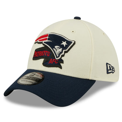 New England Patriots 2022 Sideline New Era Cream/Navy - 39THIRTY 2-Tone Flex Hat - Pro League Sports Collectibles Inc.