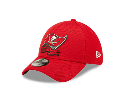 Tampa Bay Buccaneers 2022 Sideline 39THIRTY Coaches Flex Hat - Pro League Sports Collectibles Inc.