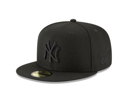 New York Yankees Black on Black 59fifty Fitted Hat - Pro League Sports Collectibles Inc.