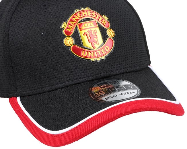 Manchester United Black/Red New Era 39Thirty FlexFit - Pro League Sports Collectibles Inc.