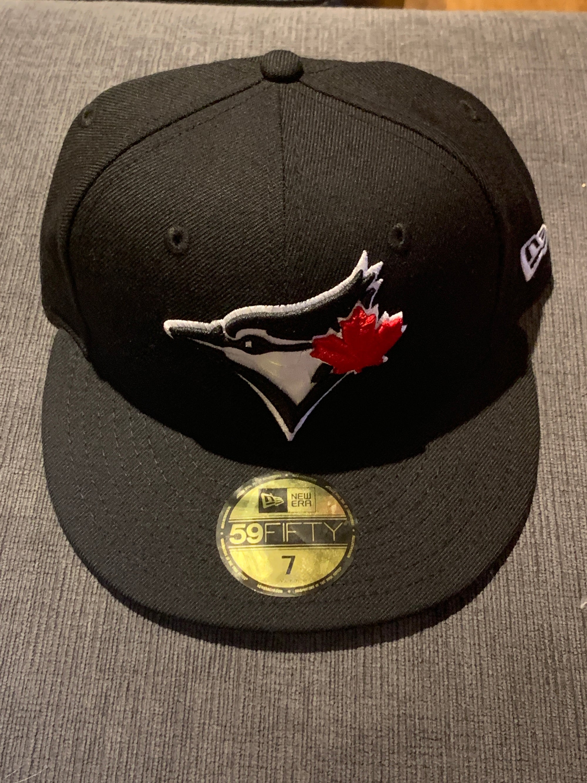 Toronto Blue Jays Black Red Leaf Logo 59fifty Fitted Hat - Pro