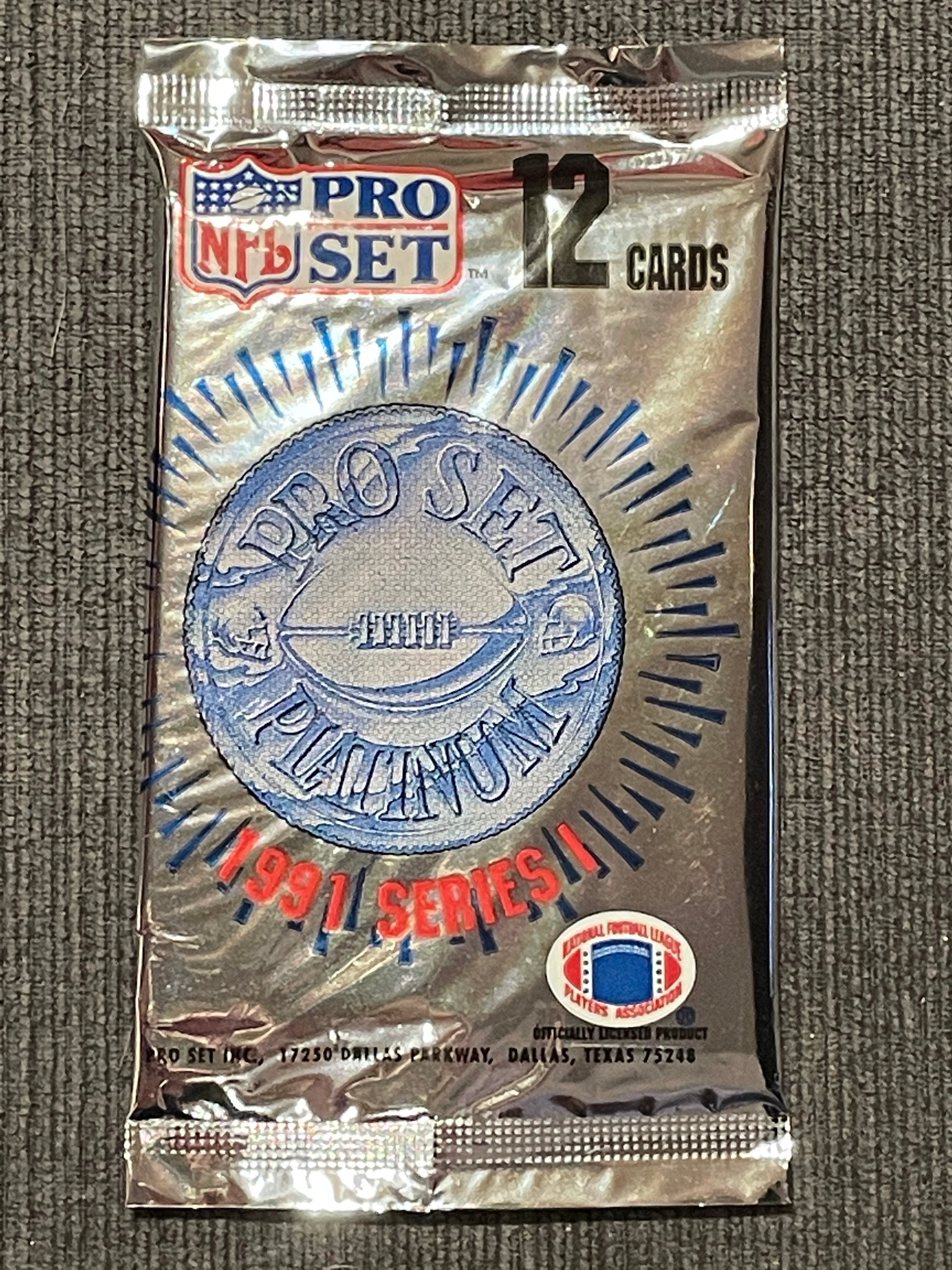 VINTAGE 1991 PRO SET Platinum Series 1 NFL Football Cards -1 Pack / 12 Cards - Pro League Sports Collectibles Inc.