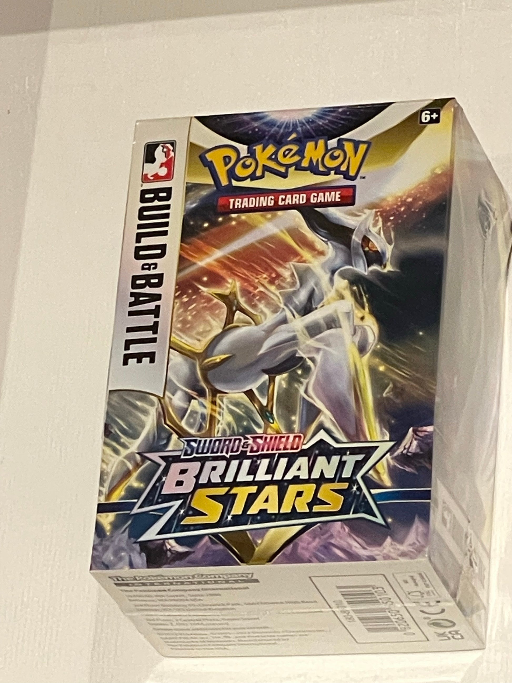 Pokémon TCG: Sword and Shield Brilliant Stars Build and Battle Box - Pro League Sports Collectibles Inc.