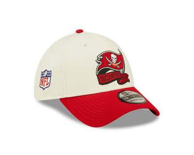 Tampa Bay Buccaneers 2022 Sideline New Era Cream/Red - 39THIRTY 2-Tone Flex Hat - Pro League Sports Collectibles Inc.