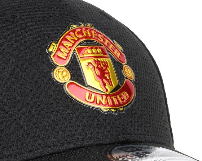 Manchester United Black/Red New Era 39Thirty FlexFit - Pro League Sports Collectibles Inc.