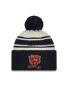 Chicago Bears New Era 2022 Sideline - Sport Cuffed Pom Knit Hat - Cream/Navy - Pro League Sports Collectibles Inc.